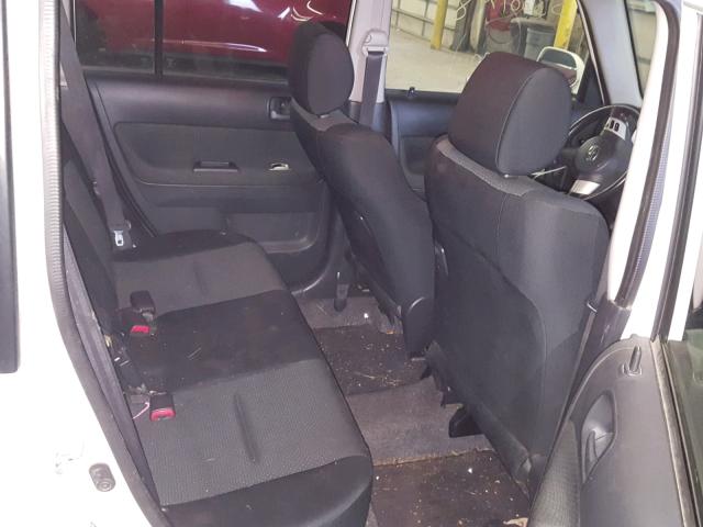 JTLKT324864117753 - 2006 TOYOTA SCION XB Ақ фото 6