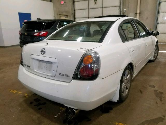 1N4AL11E82C129719 - 2002 NISSAN ALTIMA BAS WHITE photo 4