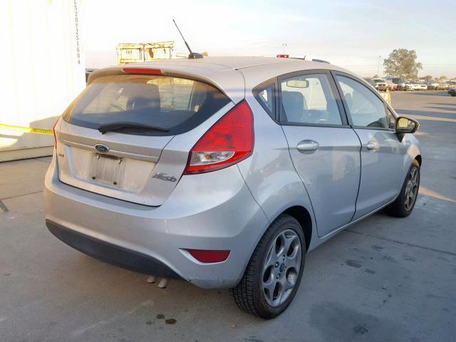 3FADP4FJXCM183418 - 2012 FORD FIESTA SES SILVER photo 4