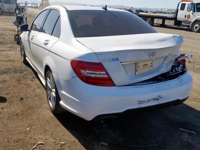 WDDGF4HB8EA962970 - 2014 MERCEDES-BENZ C 250 WHITE photo 3