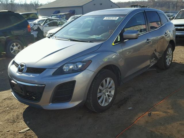 JM3ER2B59B0368722 - 2011 MAZDA CX-7 SILVER photo 2