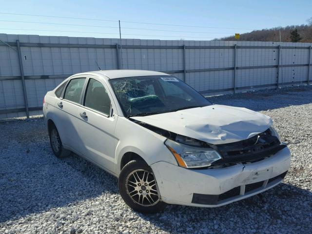 1FAHP3FN0BW152160 - 2011 FORD FOCUS WHITE photo 1