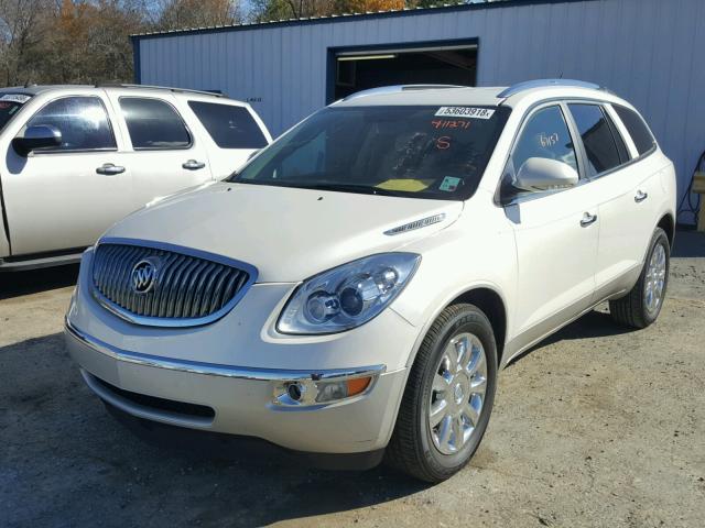 5GAKRDED0CJ411271 - 2012 BUICK ENCLAVE WHITE photo 2