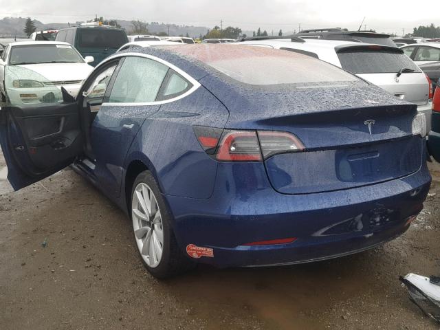 5YJ3E1EA2JF009873 - 2018 TESLA MODEL 3 BLUE photo 3