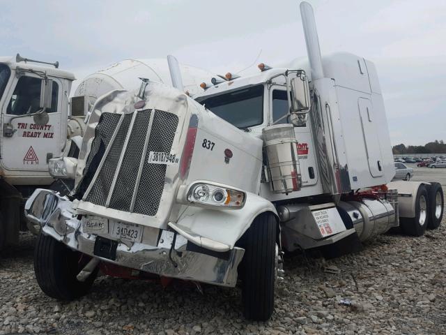 1XPXD49X0HD340536 - 2017 PETERBILT 389 WHITE photo 2