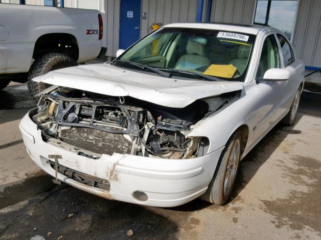 YV1RS592352429724 - 2005 VOLVO S60 2.5T WHITE photo 2