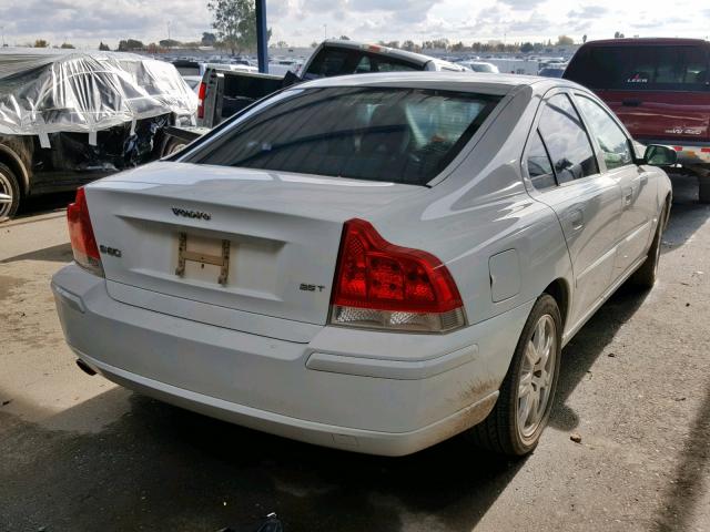 YV1RS592352429724 - 2005 VOLVO S60 2.5T WHITE photo 4