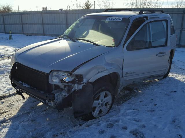 1FMCU49HX7KA76286 - 2007 FORD ESCAPE HEV WHITE photo 2