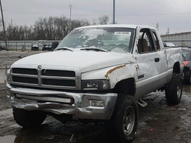 1B7KF2363WJ186686 - 1998 DODGE RAM 2500 WHITE photo 2