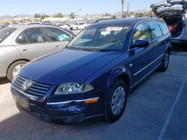 WVWVD63B82E335006 - 2002 VOLKSWAGEN PASSAT GLS BLUE photo 2