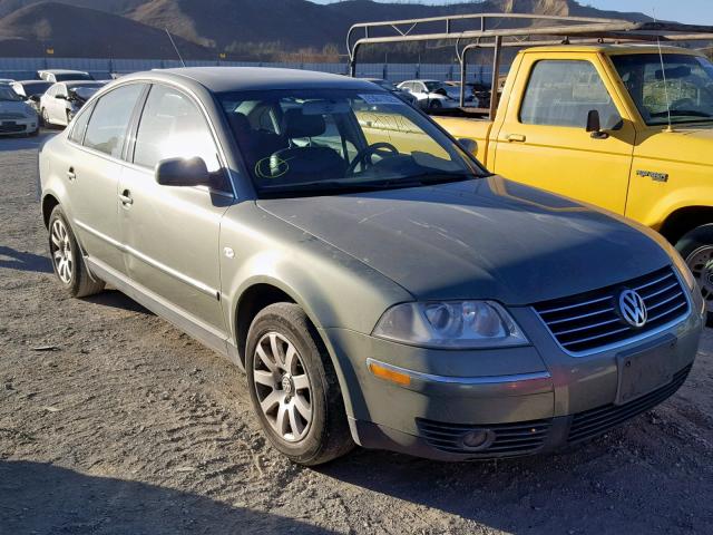 WVWPD63B71P068016 - 2001 VOLKSWAGEN PASSAT GLS GREEN photo 1