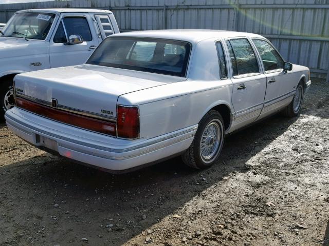 1LNLM83W5PY673356 - 1993 LINCOLN TOWN CAR C WHITE photo 4