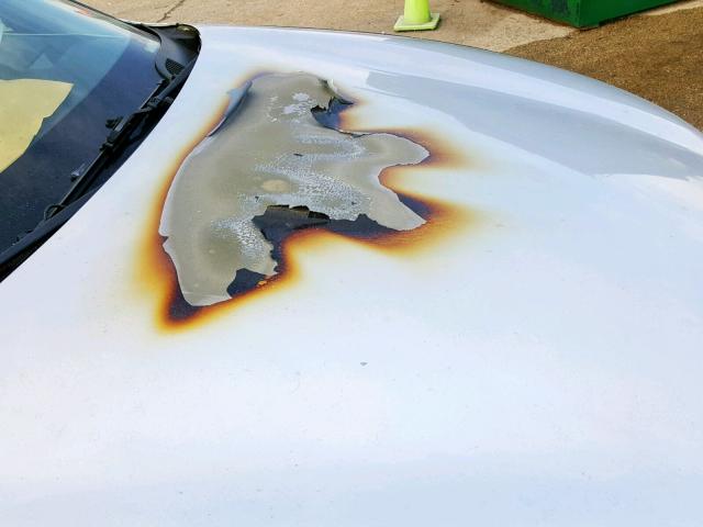 1G2WP12K21F120895 - 2001 PONTIAC GRAND PRIX SILVER photo 9