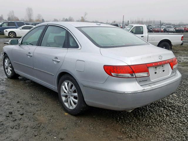 KMHFC46F28A252385 - 2008 HYUNDAI AZERA SE SILVER photo 3