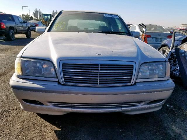 WDBHA24G4YA849586 - 2000 MERCEDES-BENZ C230 SILVER photo 9