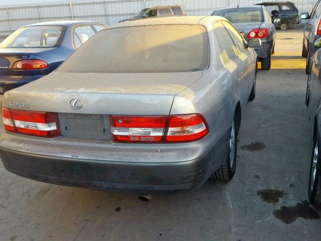 JT8BF28G315106790 - 2001 LEXUS ES 300 GRAY photo 4