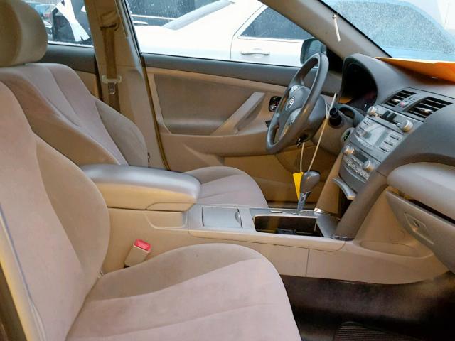 4T1BB3EK4AU117844 - 2010 TOYOTA CAMRY HYBR GRAY photo 5