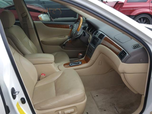 JTHBA30G865147424 - 2006 LEXUS ES 330 WHITE photo 5