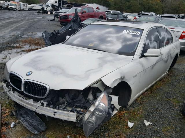 WBAHL83598DT13954 - 2008 BMW 750I WHITE photo 2