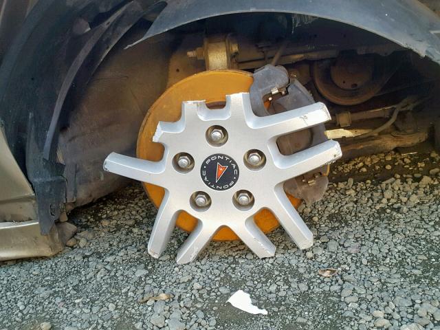 2G2WR524851133702 - 2005 PONTIAC GRAND PRIX GOLD photo 9