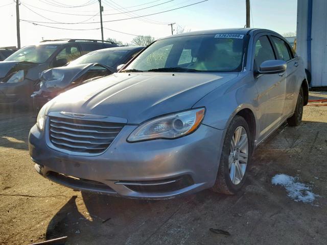 1C3CCBAB7DN647931 - 2013 CHRYSLER 200 LX SILVER photo 2