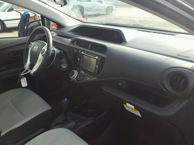 JTDKDTB32F1113358 - 2015 TOYOTA PRIUS C BLACK photo 5