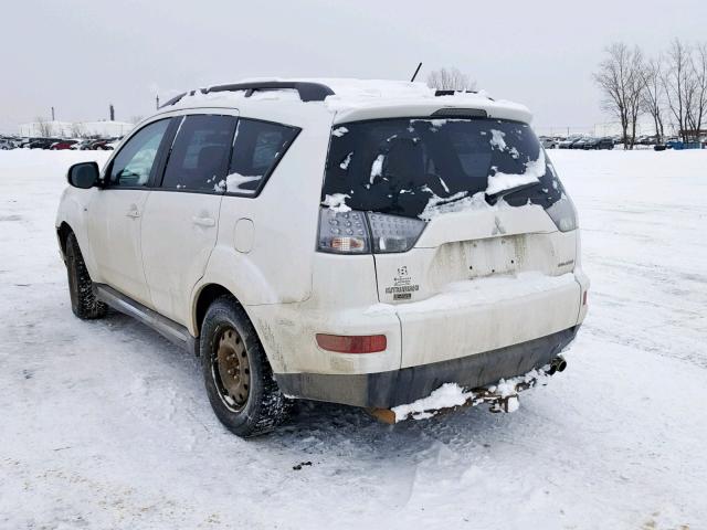 JA4JT5AX1BU602674 - 2011 MITSUBISHI OUTLANDER WHITE photo 3