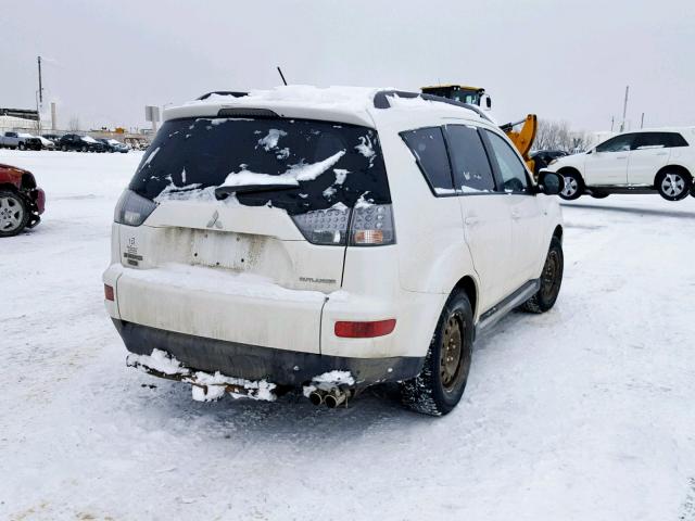 JA4JT5AX1BU602674 - 2011 MITSUBISHI OUTLANDER WHITE photo 4