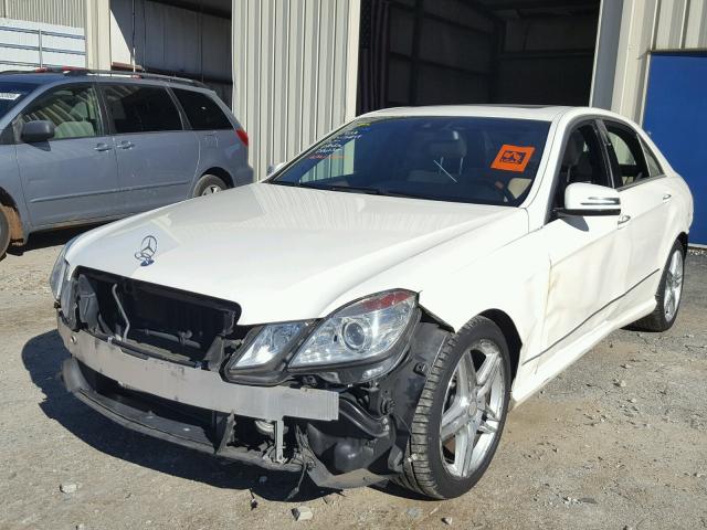 WDDHF5KB3DA704664 - 2013 MERCEDES-BENZ E 350 WHITE photo 2