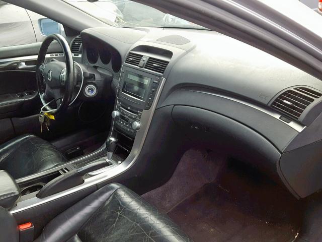 19UUA66295A012838 - 2005 ACURA TL SILVER photo 5