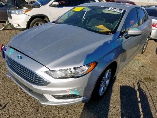 3FA6P0LU5HR223883 - 2017 FORD FUSION SE SILVER photo 2