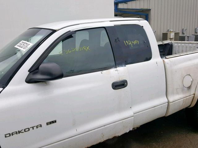 1B7GG22X7YS509079 - 2000 DODGE DAKOTA WHITE photo 9