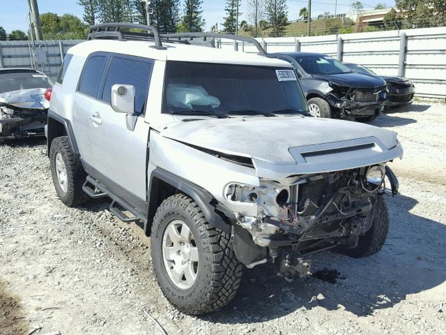 JTEBU11F970048348 - 2007 TOYOTA FJ CRUISER SILVER photo 1