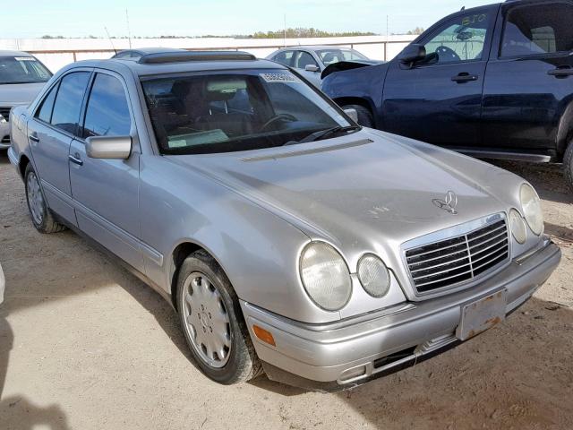 WDBJF55FXVA409412 - 1997 MERCEDES-BENZ E 320 SILVER photo 1