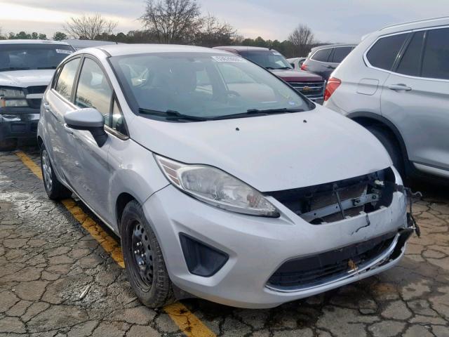 3FADP4EJ7BM140445 - 2011 FORD FIESTA SE SILVER photo 1