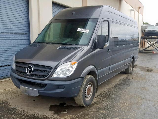 WDZPE8CC0C5721995 - 2012 MERCEDES-BENZ SPRINTER 2 BLACK photo 2