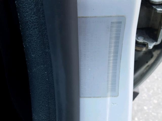 WVWEH63B11E004304 - 2001 VOLKSWAGEN PASSAT GLX 银色 照片 10