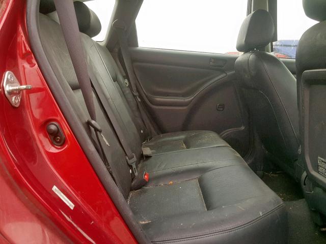 5Y2SL63855Z413961 - 2005 PONTIAC VIBE RED photo 6