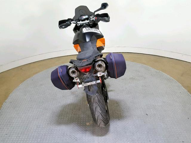 VBKVS940XAM970042 - 2010 KTM 990 SUPERM ORANGE photo 9