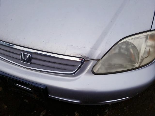 1HGEJ6675XL051028 - 1999 HONDA CIVIC LX SILVER photo 9