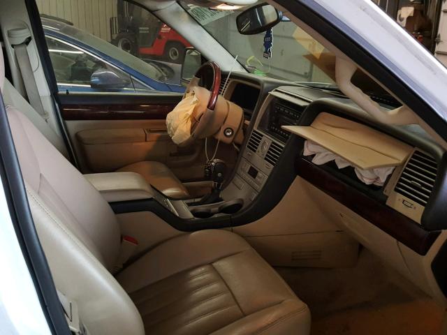 5LMEU88H15ZJ25586 - 2005 LINCOLN AVIATOR 白色 照片 5