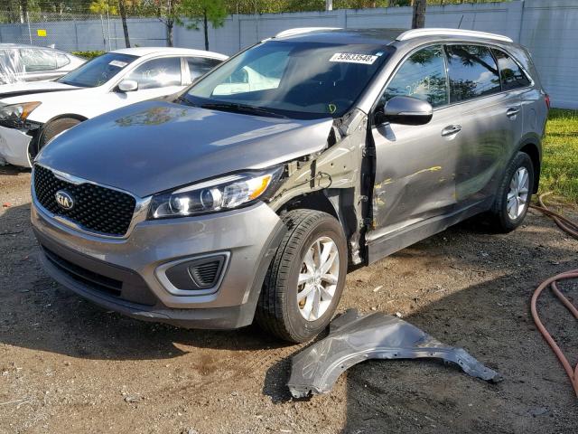 5XYPG4A36GG145798 - 2016 KIA SORENTO LX GRAY photo 2