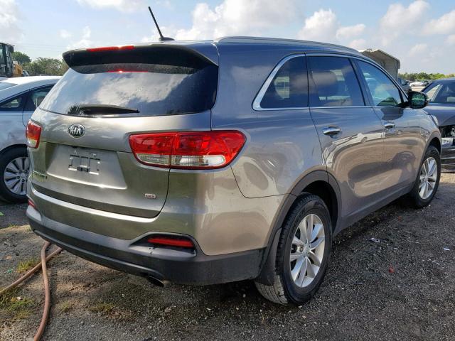 5XYPG4A36GG145798 - 2016 KIA SORENTO LX GRAY photo 4