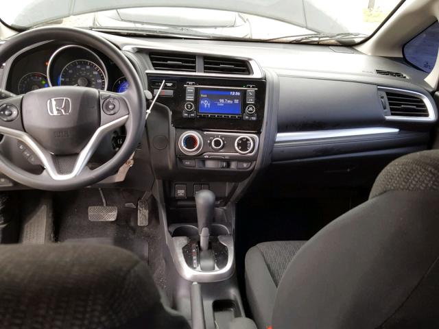 3HGGK5H5XFM759087 - 2015 HONDA FIT LX WHITE photo 9