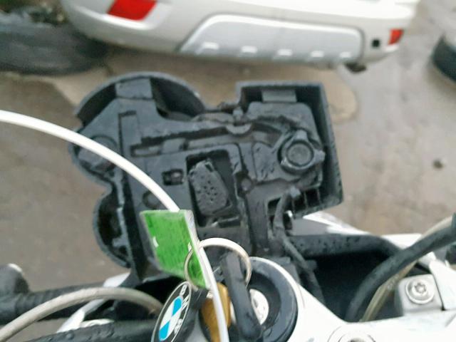 WB10398097ZS25066 - 2007 BMW R1200 R BLACK photo 8