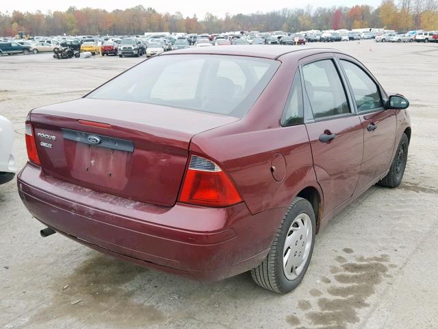 1FAFP34N57W205176 - 2007 FORD FOCUS ZX4 MAROON photo 4