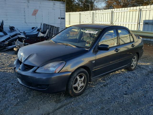 JA3AJ86E04U046752 - 2004 MITSUBISHI LANCER OZ GRAY photo 2