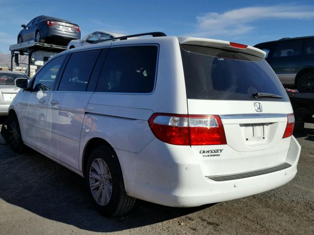 5FNRL38846B112787 - 2006 HONDA ODYSSEY TO WHITE photo 3