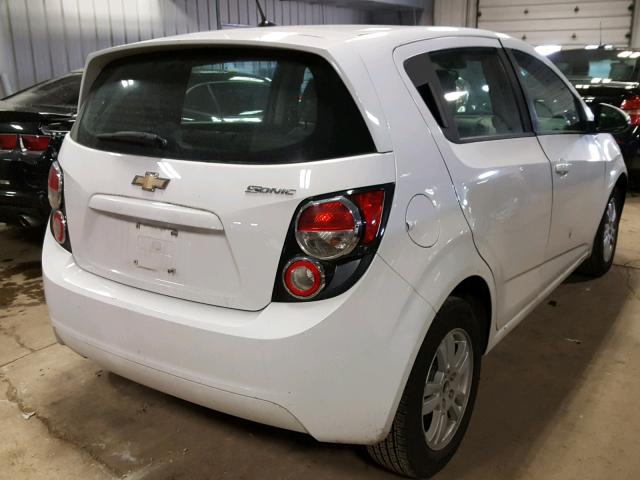 1G1JA6SH1C4161843 - 2012 CHEVROLET SONIC LS WHITE photo 4