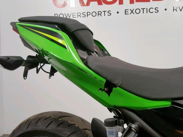 JKAEXKG12JDA05560 - 2018 KAWASAKI EX400 GREEN photo 16